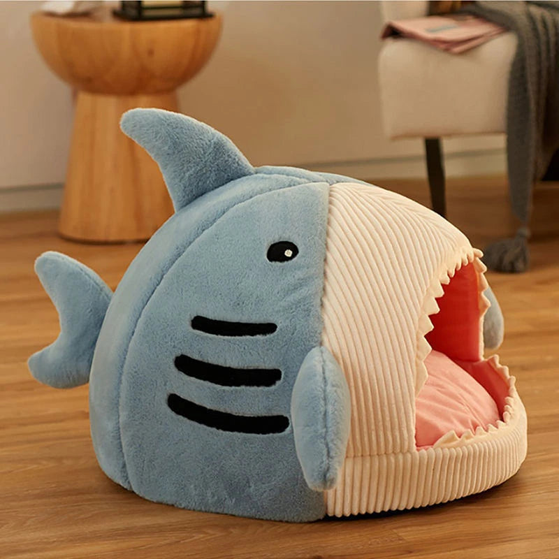 New Design Shark Shaped Warm Cute Cat Sleeping Cave Nest Semi-closed Cat Bed Soft Plush Bed for Cat Small Dog Bed